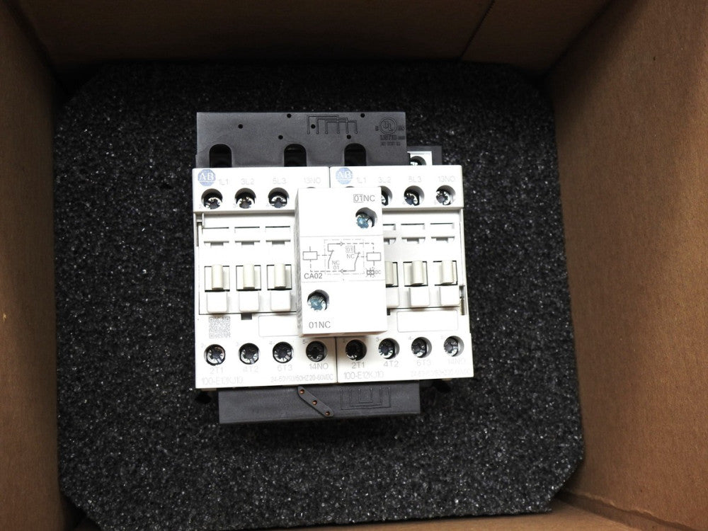 Allen-Bradley 104-E12KJ22 IEC 12A Reversing Contactor (3 Main Pole) - NOB NEW!
