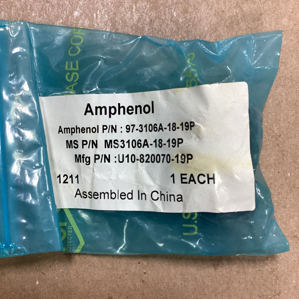 AMPHENOL 97-3106A-18-19P E39