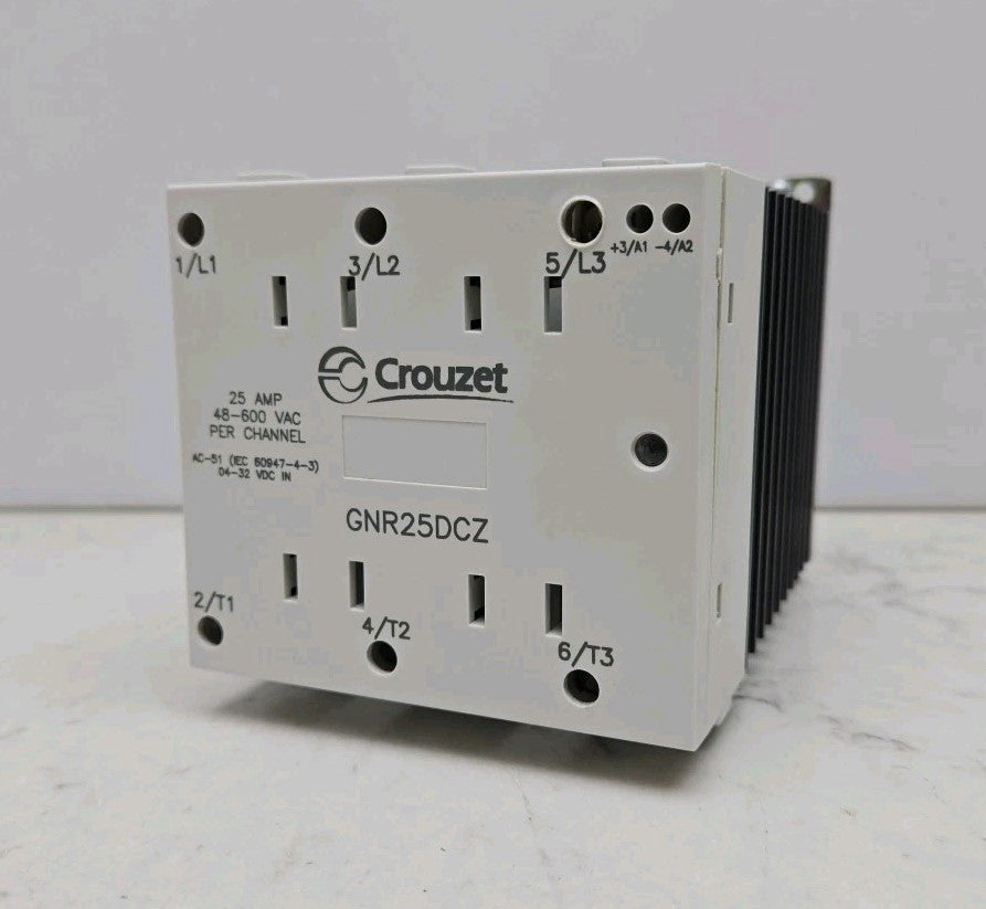 Crouzet GNR25DCZ Solid State Relay 25 Amp 48-600 Vac Per Channel Used