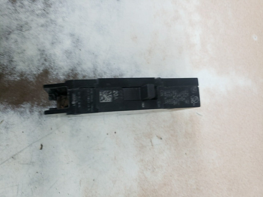 GE 20 AMP 1 POLE BOLT ON CIRCUIT BREAKER TEY120 new no box