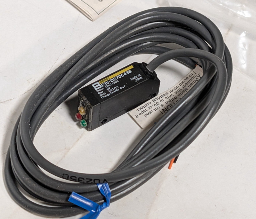 Omron Corporation E3V-DS70C43S Photoelectric Sensor Industrial Switch, 12-24VDC