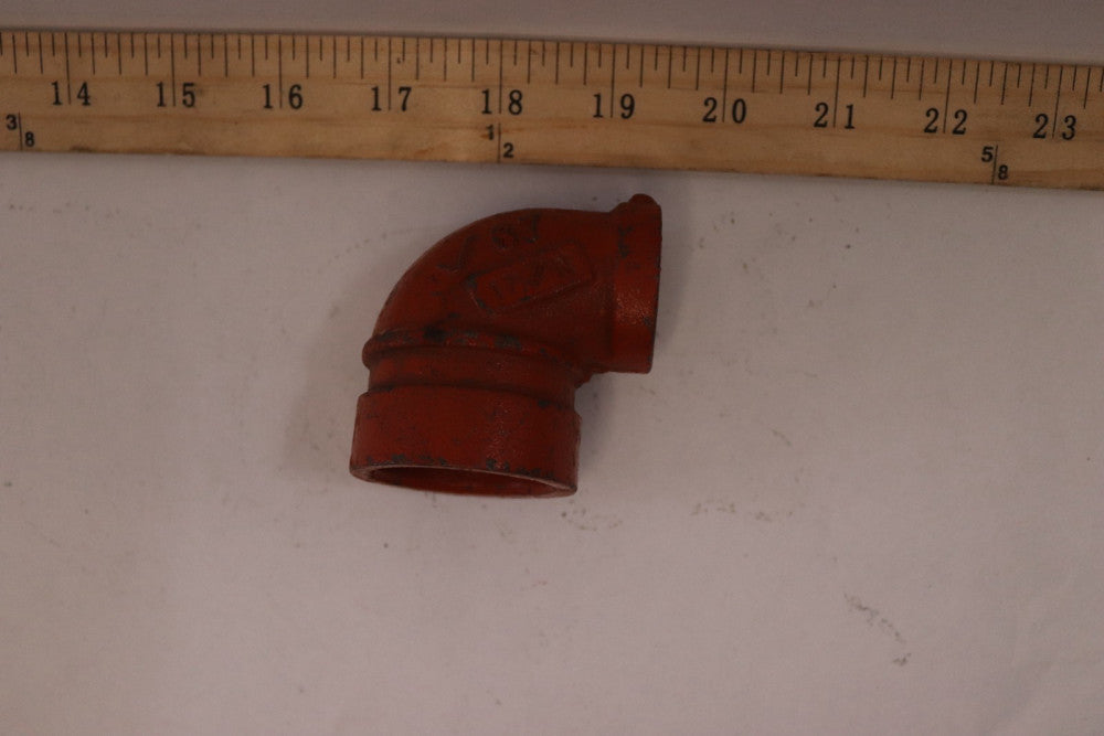Style 67 Reducing Elbow Fitting 1-1/2" Groove x 1" Female NPT Thread