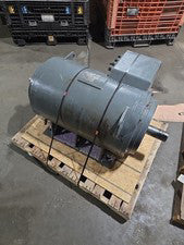 Flender anwa-315la-04k Electric Motor Dual Shaft 301 / 355 Hp 1786 RPM