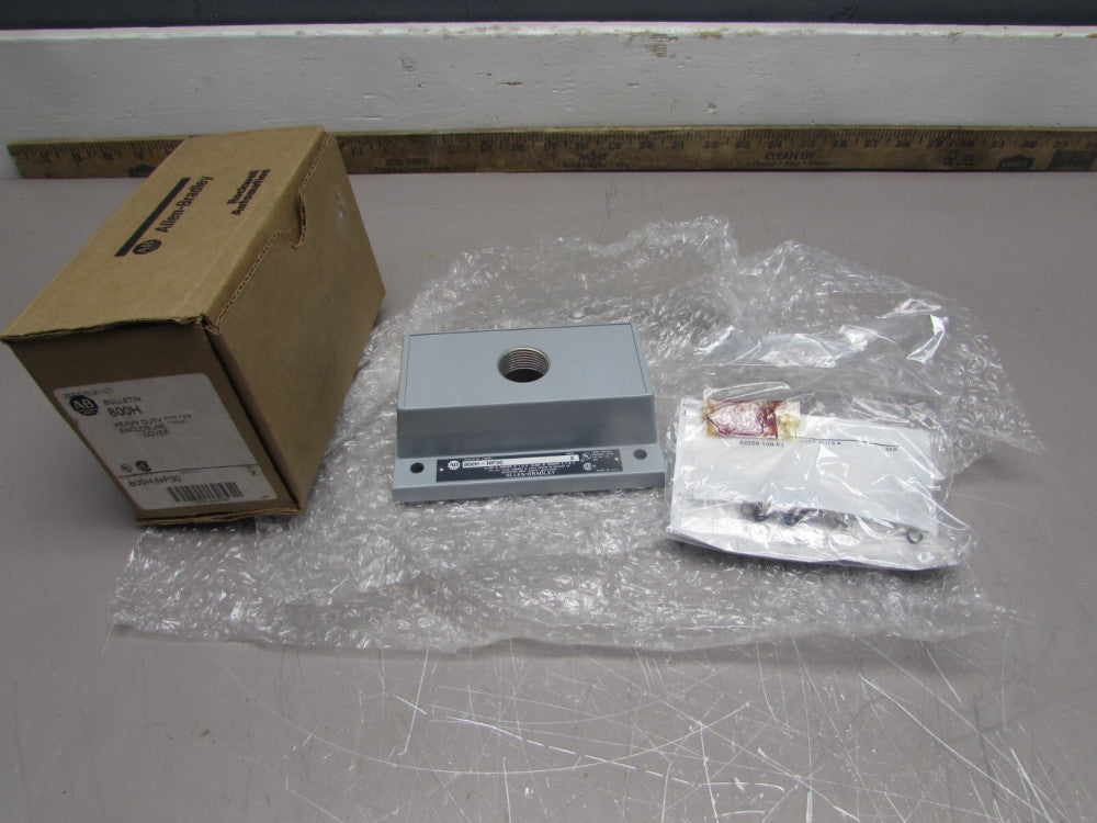 ALLEN BRADLEY 800H-NP30 ,HAZARDOUS LOCATION COVER. NEMA 7 & 9, NIB! MAKE OFFER!