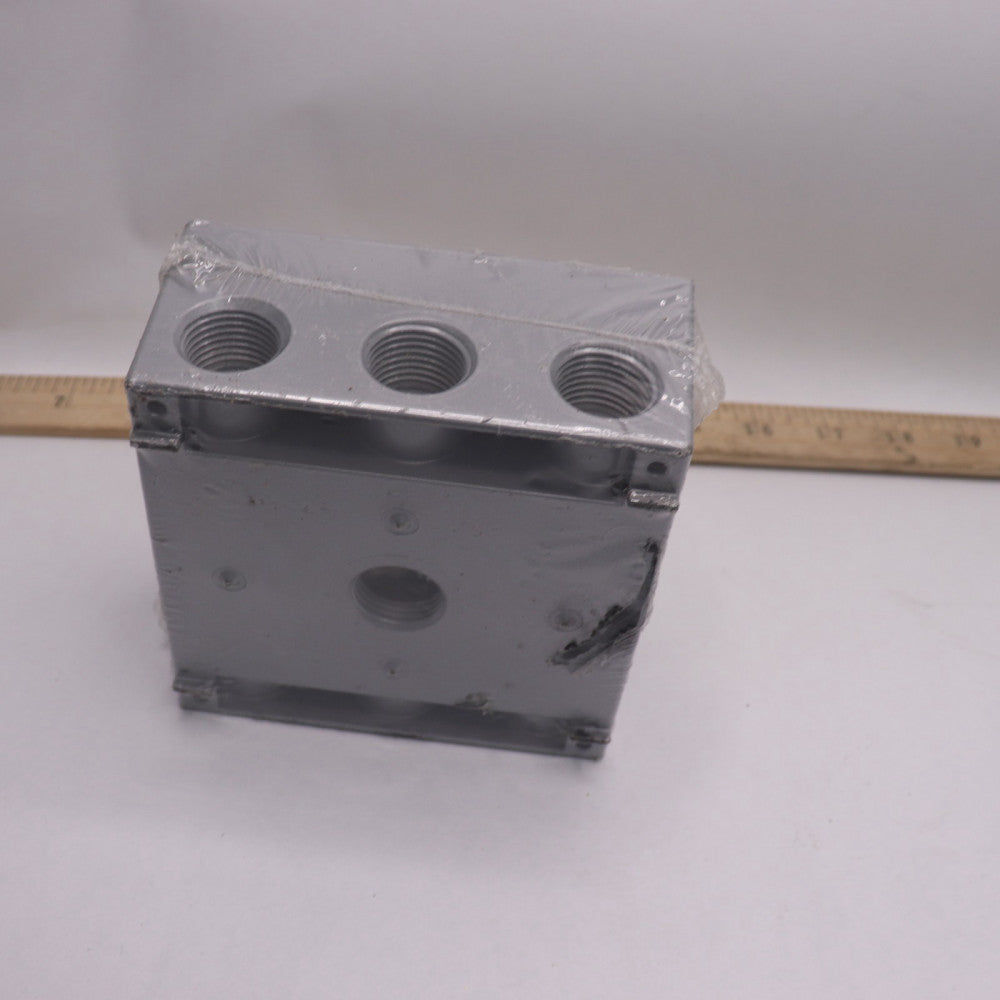 (1-Pk) Hubbell 2-Gang Weatherproof Box Gray 7 Outlets 1/2" 5340-0