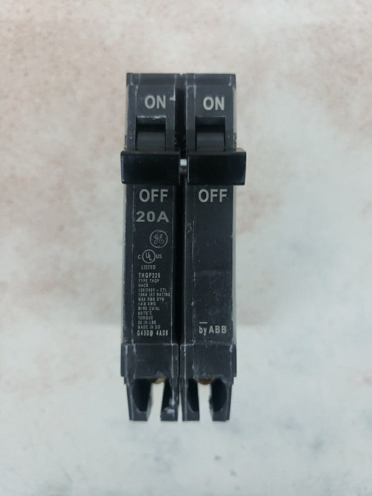 1) NEW General Electric Circuit Breaker Thin Series 2-Poles 20A 120/240V THQP220