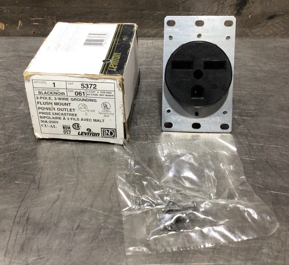 Leviton 5372, 250 V, 30 A, 2-Pole, 3-Wire, Black, Straight Blade Receptacle, 1pc