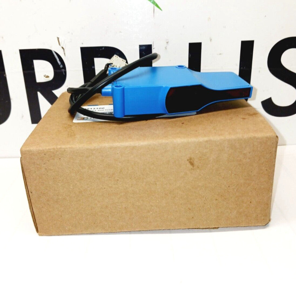 New Sick Photo Electric Sensor 30 VDC  RT-P4000S02