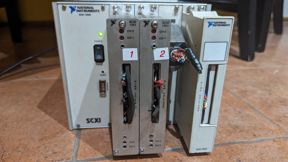 NI SCXI-1000 Chassis w SCXI-1321 1326 & Cable Adapter