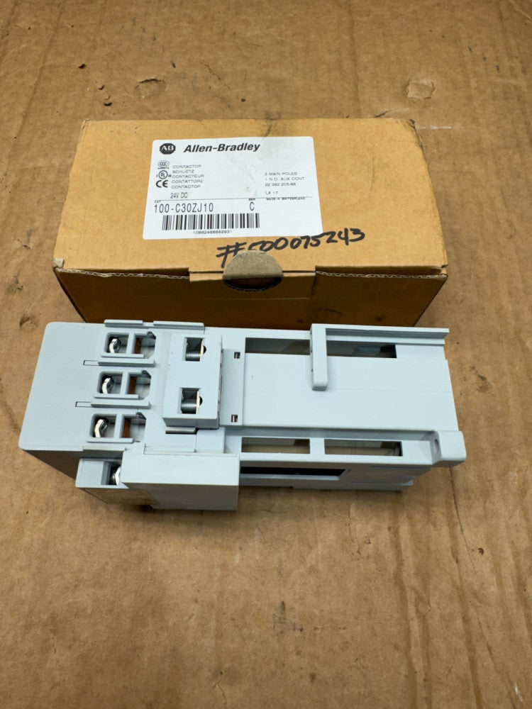 NEW IN BOX ALLEN-BRADLEY CONTACTOR 24VDC. COIL 100-C30ZJ10 SERIES C