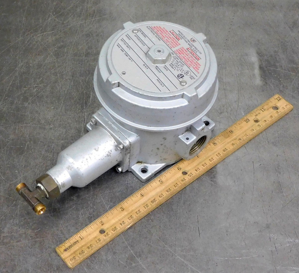 United Electric - J120-270 Pressure Switch 15 A 480V AC 4-200 PSI 1700 KPA