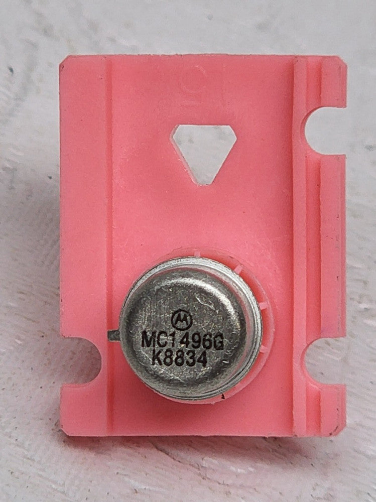 MC1496G Balanced Demodulator 10PIN METAL CASE BY MOTOROLA