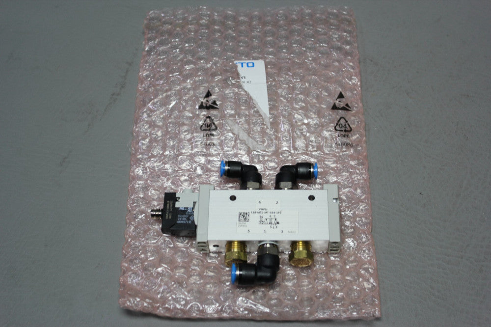 NEW FESTO DIRECTIONAL CONTROL SOLENOID VALVE VUVG-L18-M52-MT-G14-1P3