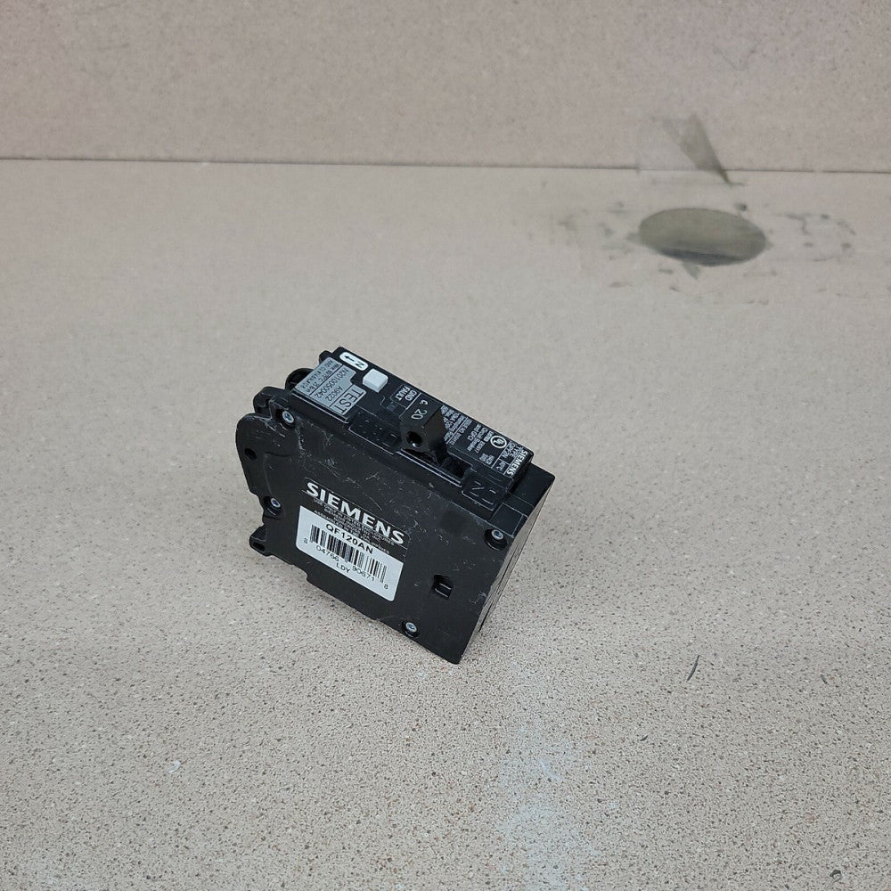 NEW Siemens QF120AN 20A Plug-In Circuit Breaker
