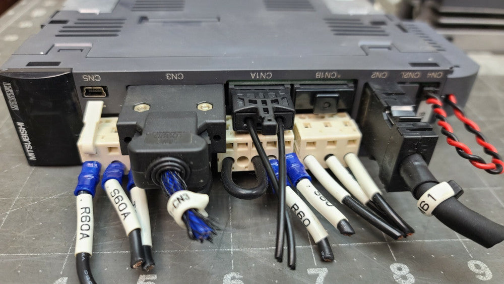 MITSUBISHI MR-J3-60B / MRJ360B AC Servo Drive Amplifier WORKING PULL [B5S2]