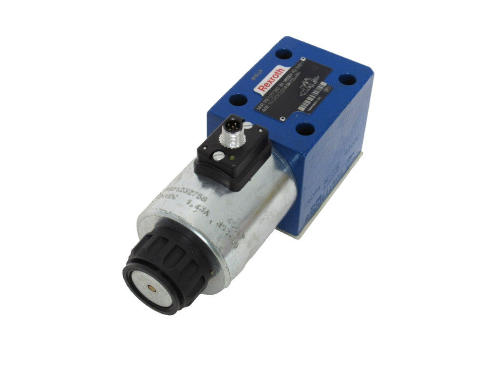 NEW REXROTH R9012573693 VALVE 4WE10D33/CG24N9K72L=AN