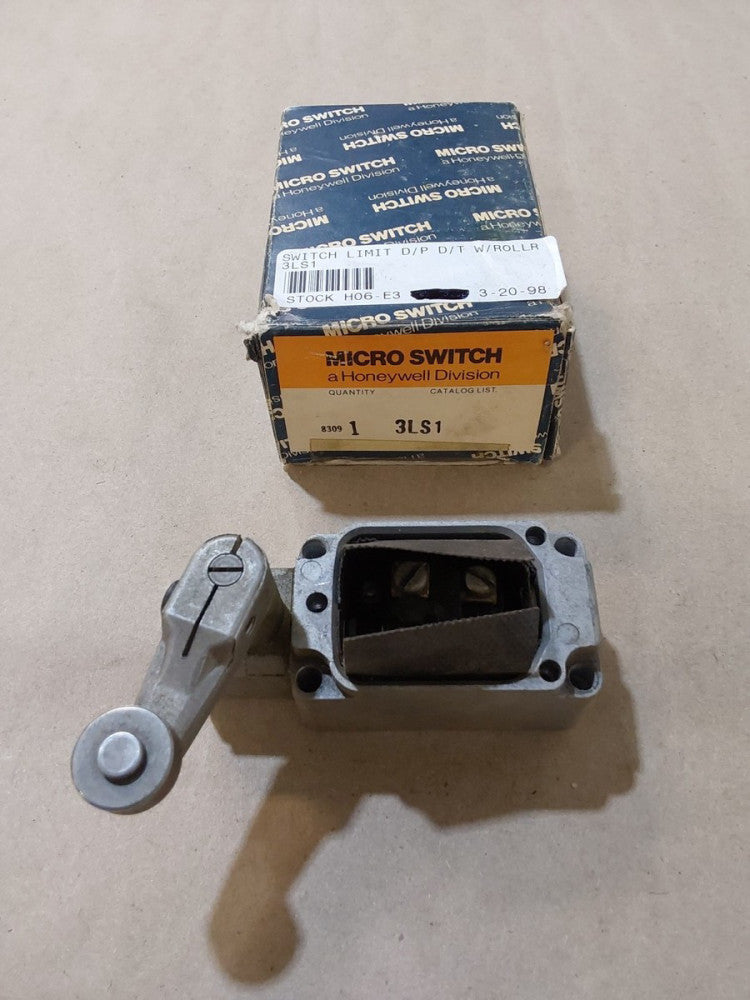 Micro Switch 3LS1 Precision Limit Switch Roller NOS