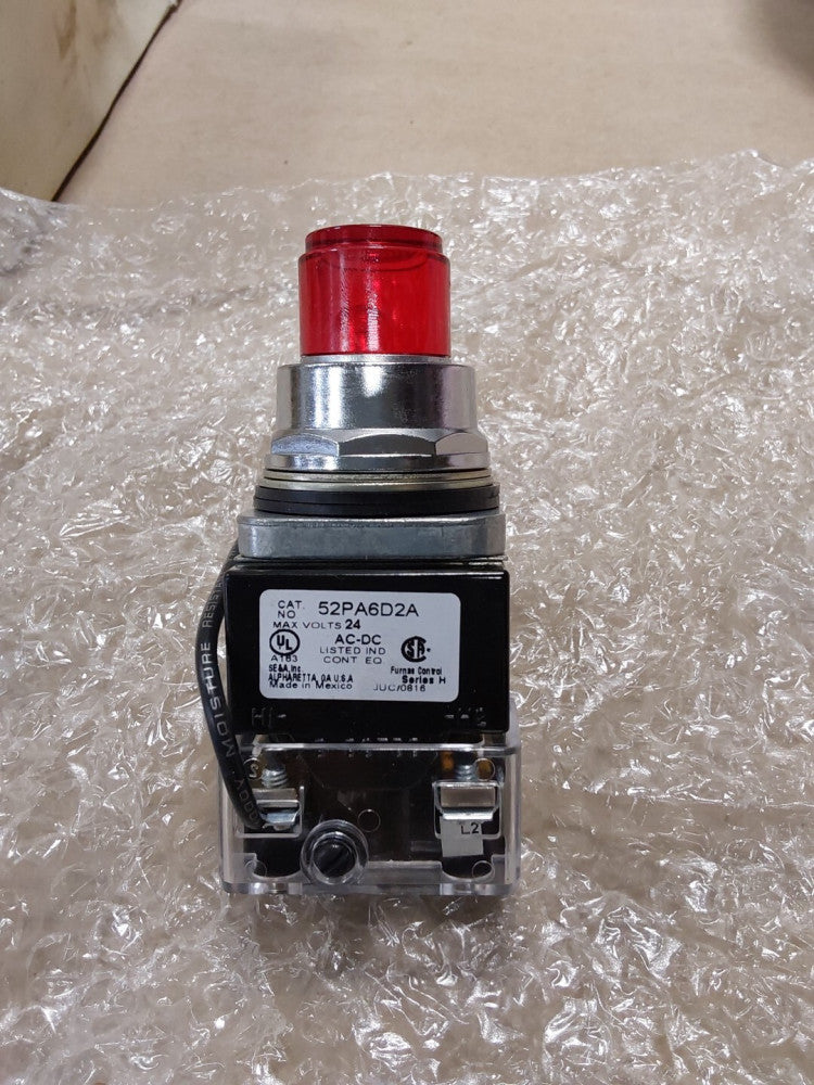 Siemens 52PA6D2A Push To Test Pilot Light Oil Tight 24VAC/DC - New In Box