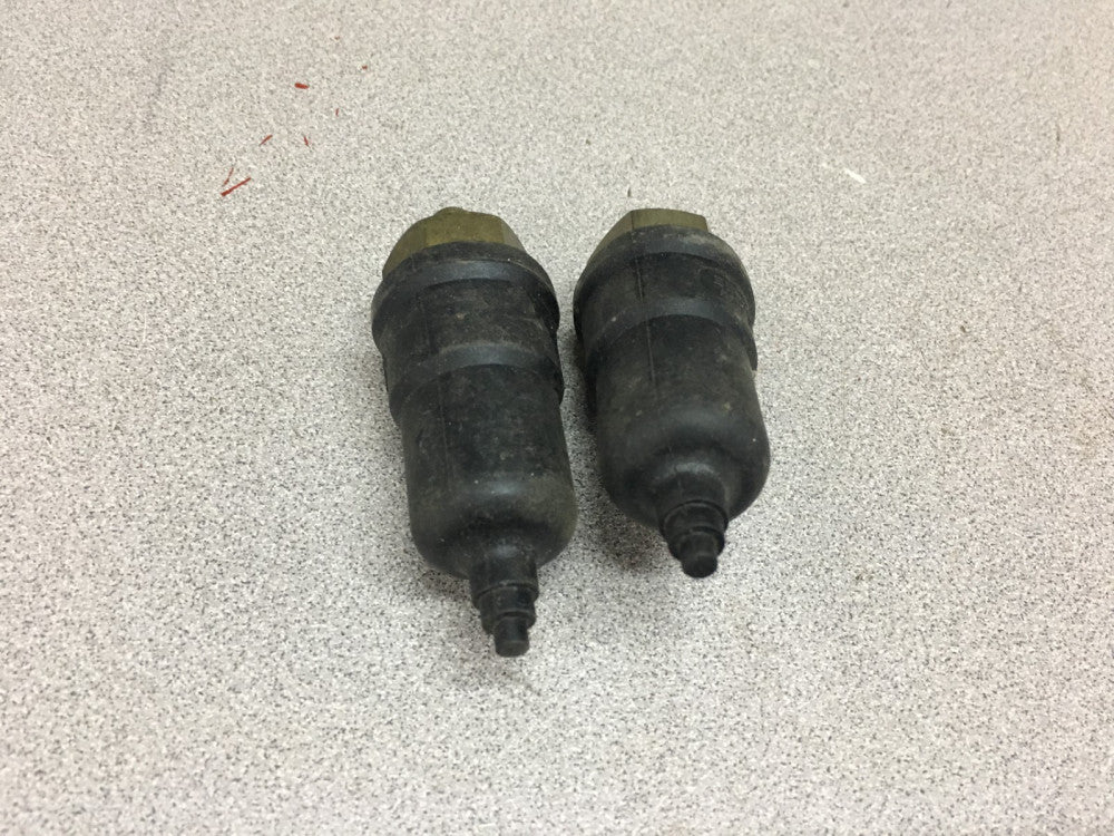 NEW NO BOX LOT OF 2 EURO SWITCH 211121
