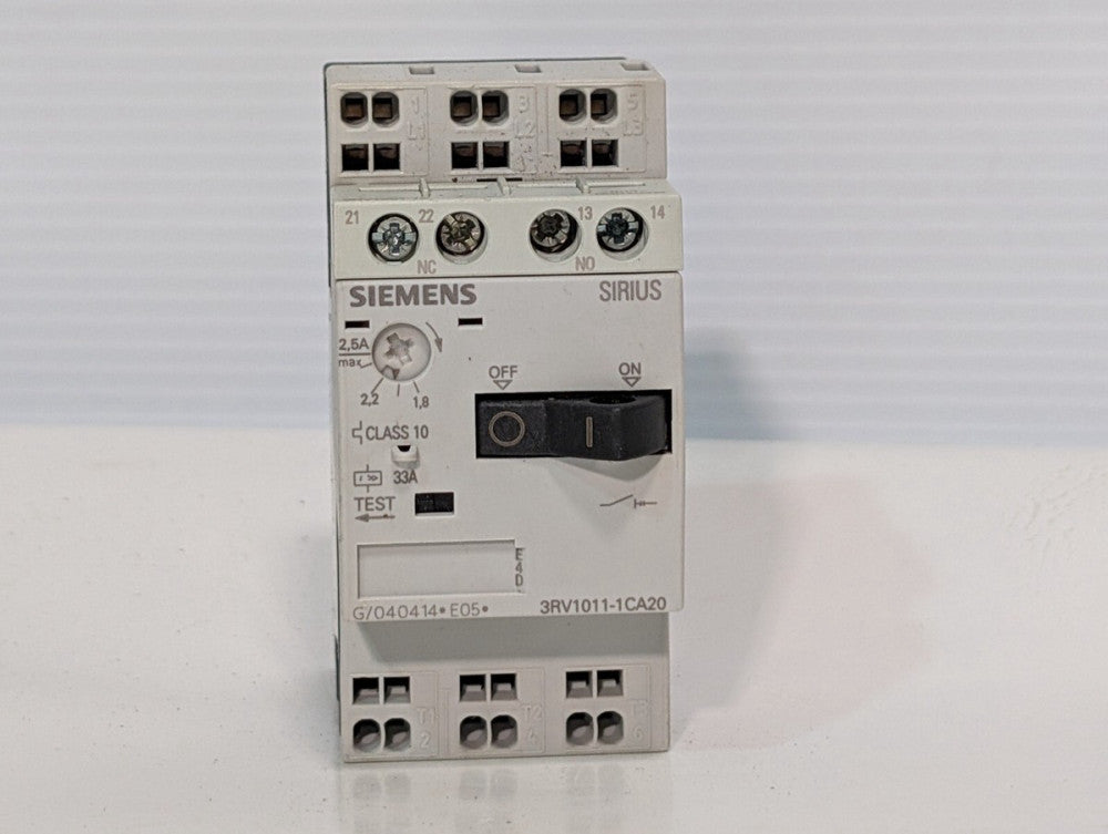 Siemens 3RV1011-1CA20 Motor Protection Circuit Breaker w/ 3RV1901-1E, 1.8-2.5 A