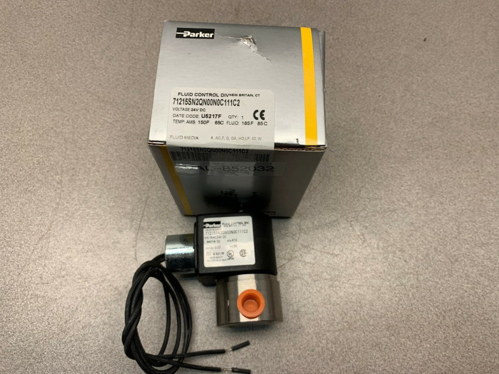 NEW IN BOX PARKER VALVE 71215SN2QN00N0C111C2