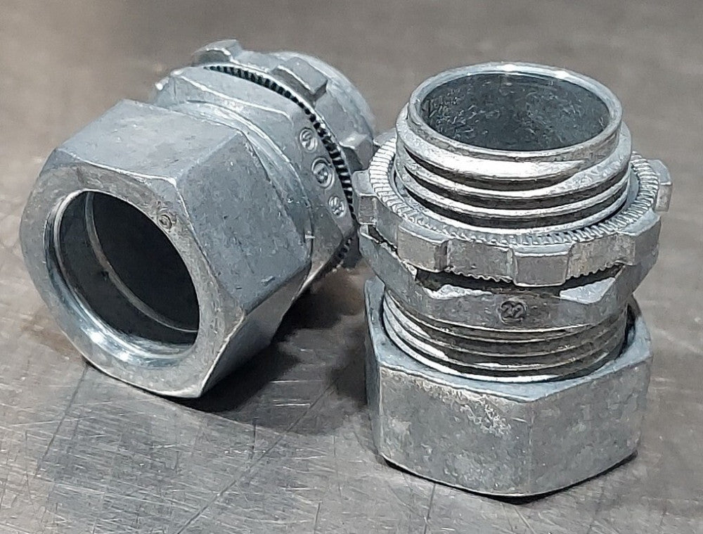 Lot of 2 - EMT Compression Straight Connector 1/2" Steel Fittings 