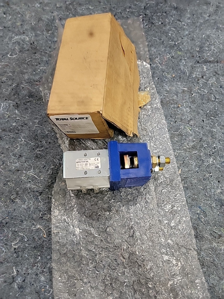 Schaltbau AFS799/36W Single Pole Latching TSA/ALSW200-8