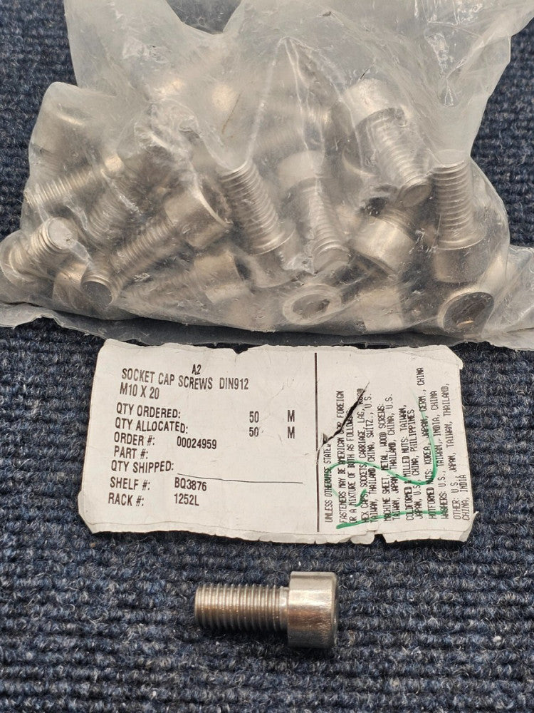 (50 PIECES) M10 x 20 Socket Cap Screws DIN912