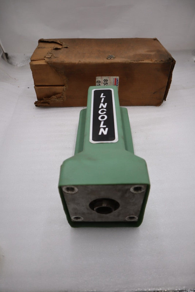 LINCOLN INDUSTRIAL 85300 HYDRAULIC MOTOR NEW WITH BOX STOCK H726