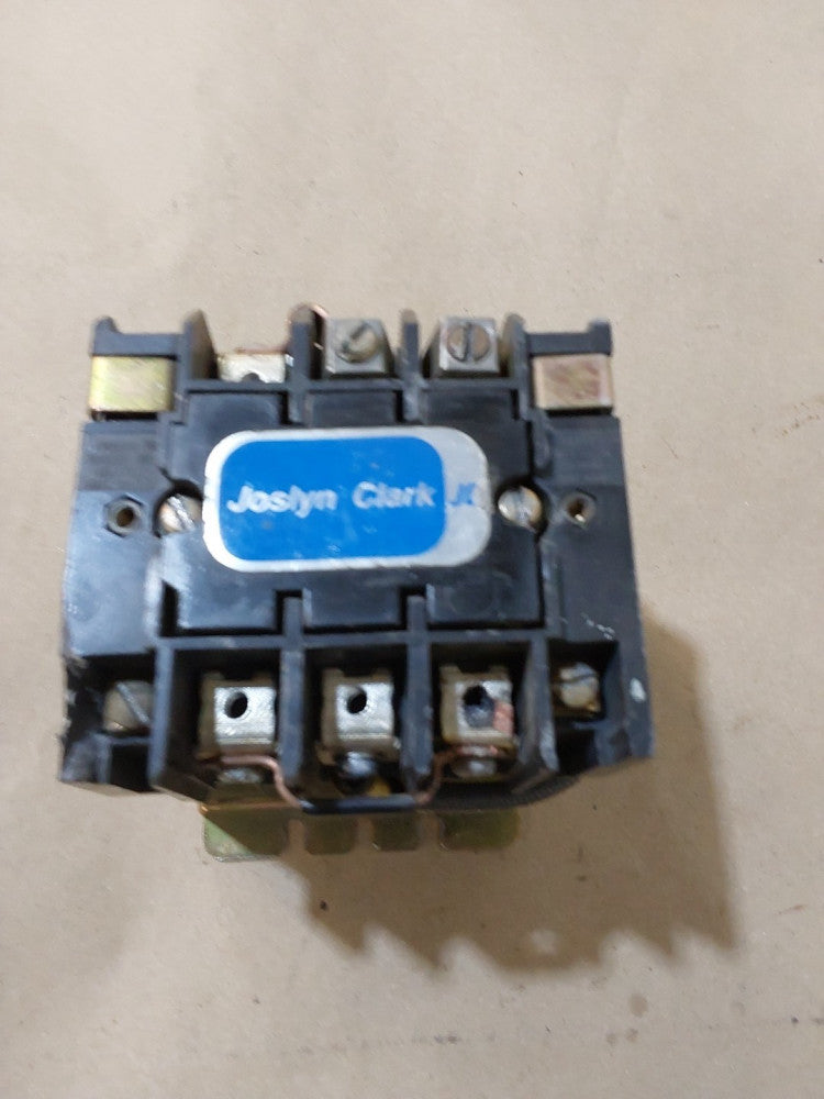 JOSLYN CLARK T77U032 NEMA SIZE 2 CONTACTOR T77UO32 W/ TB 159-1 110-120 60HZ