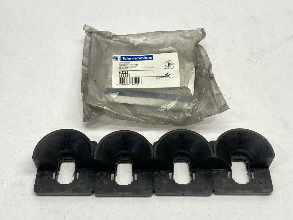 Telemecanique KZ32 Door Interlock Plate LOT OF 4