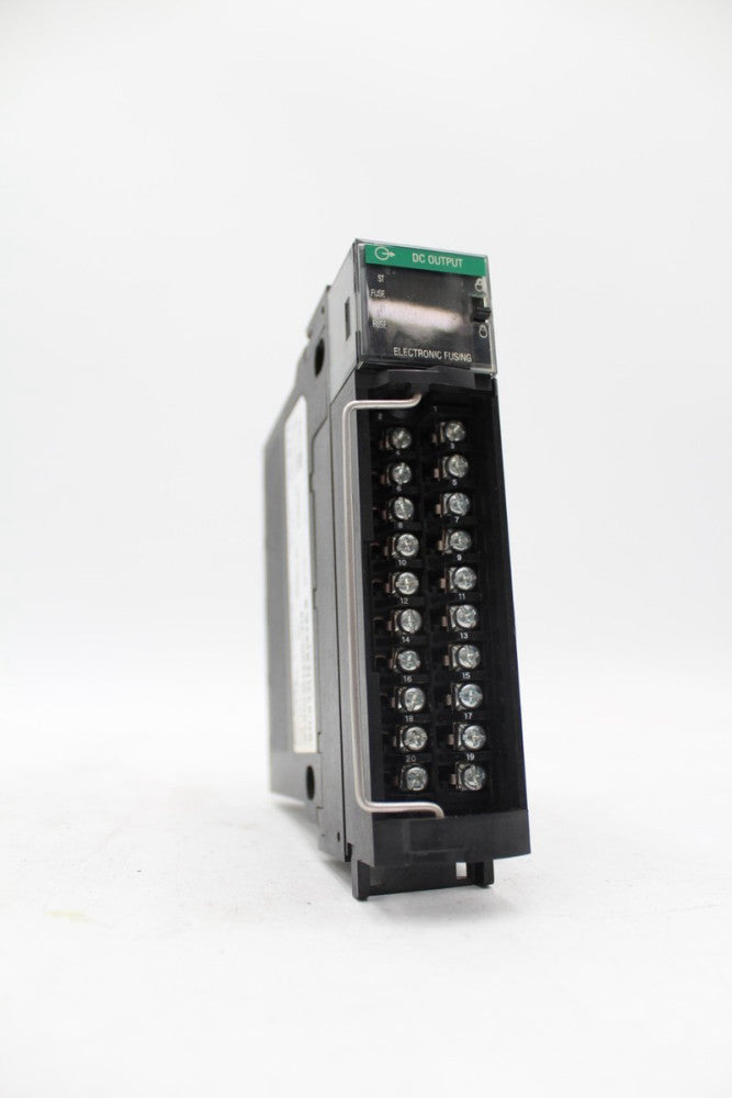 Allen-Bradley 1756-OB16E/A ControlLogix DC Efused 16Pt. Output Module *READ 2