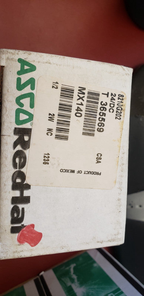 New Asco 8210G202 AC120/60 Solenoid Valve 120vac 1/2in NPT ( G1-3A)