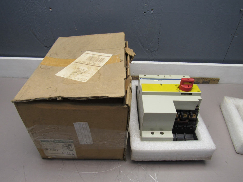 SCHNEIDER LD5LD030FC REVERSING CONTACTOR 100V/50HZ COIL NEW IN BOX MAKE OFFER !!