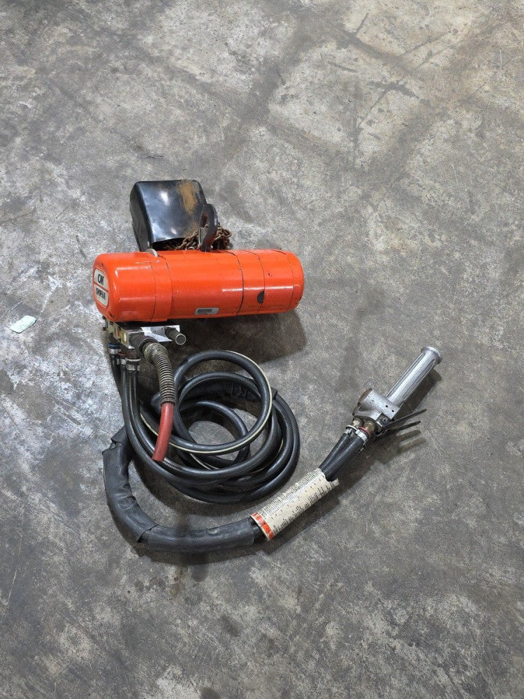 CM / Columbus Mckinnon Shopair 1/4 Ton Pneumatic Air Chain Hoist 