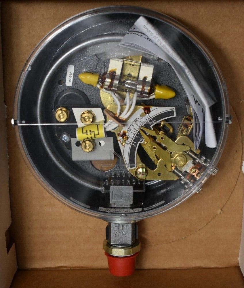 Dwyer Mercoid DA-21-153-16S Bourdon Tube Pressure Switch (800-8000 psig)