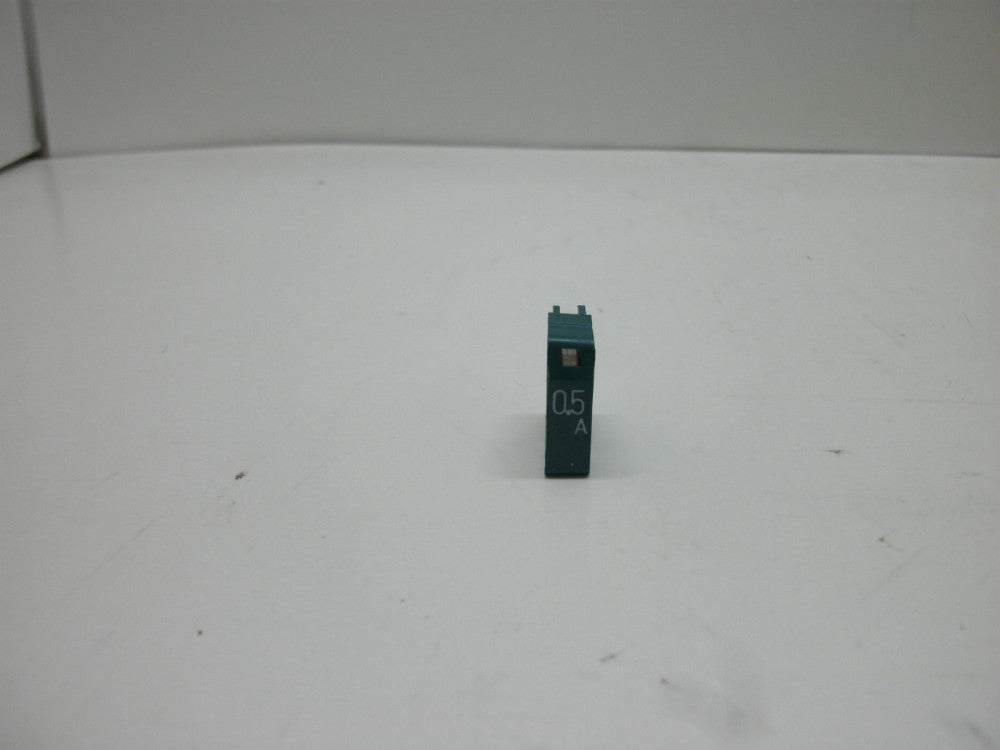 DAITO MP05 FUSE 0.5 AMP FAST ACTING 125V AC/DC PLUG-IN DARK GREEN 47 NEW NO BOX