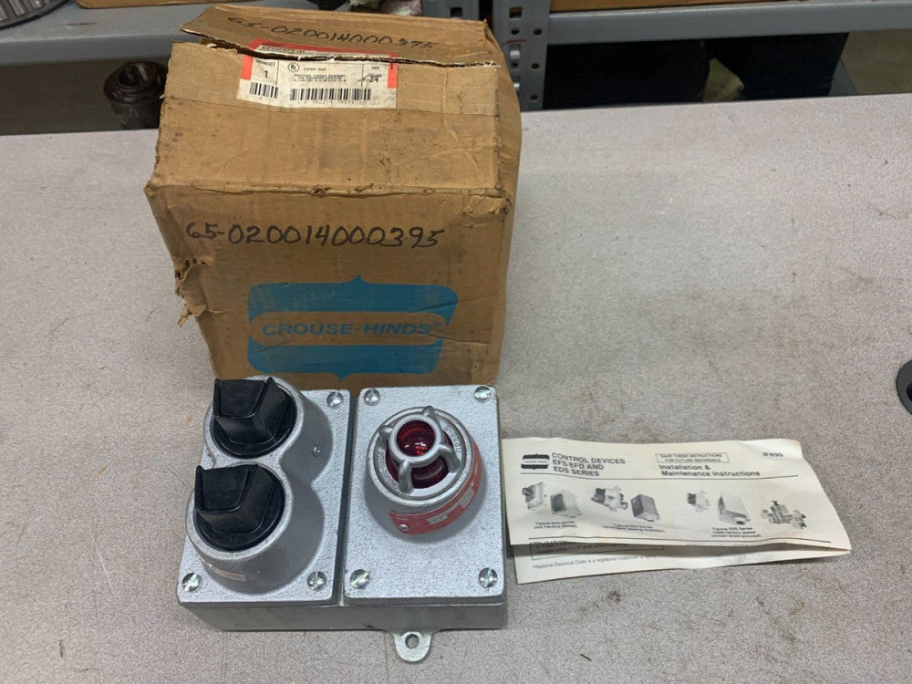 NEW CROUSE-HINDS EXPLOSION PROOF COMBO. PUSHBUTTON / LIGHT STATION EFD2471 J1
