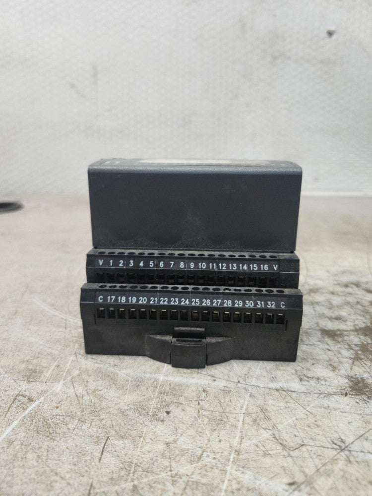 USED NATIONAL INSTRUMENTS 16-Channel Input Modul FP-DO-401,  FP-TB-1
