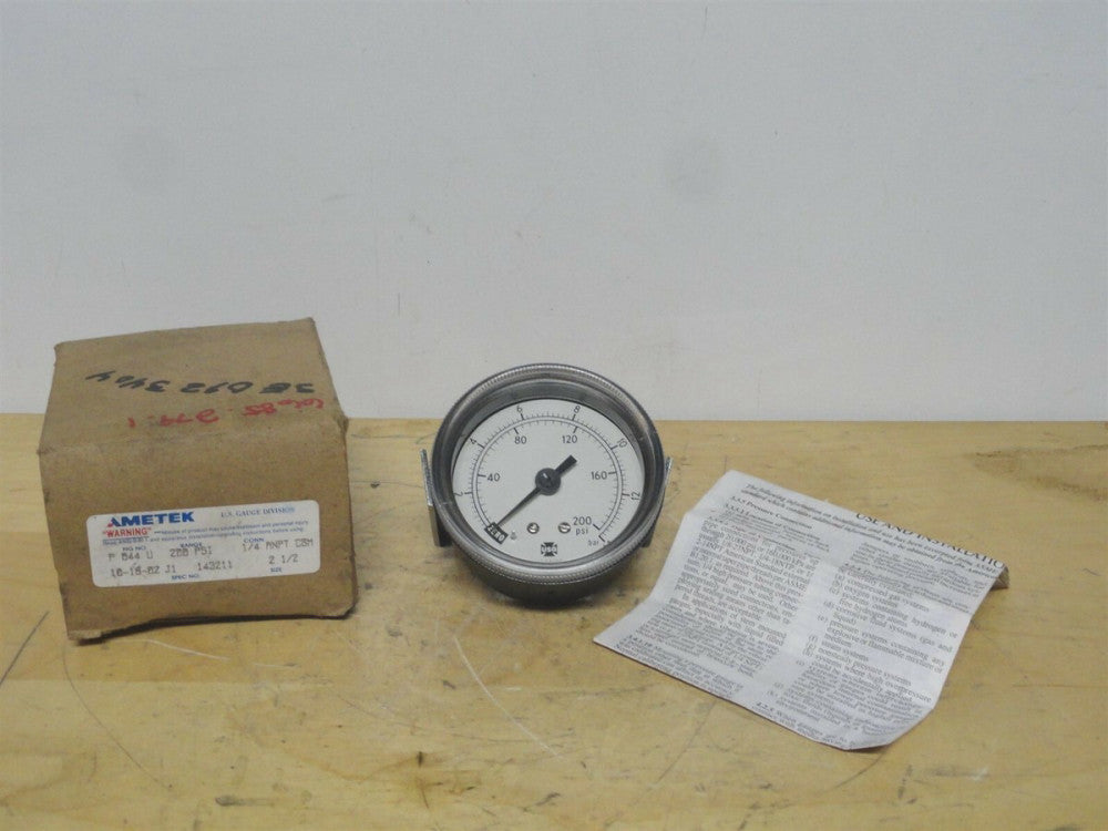 AMETEK GAUGE - MODEL P844U - RANGE 0-200 PSI - SIZE 2 1/2" - NEW IN THE BOX