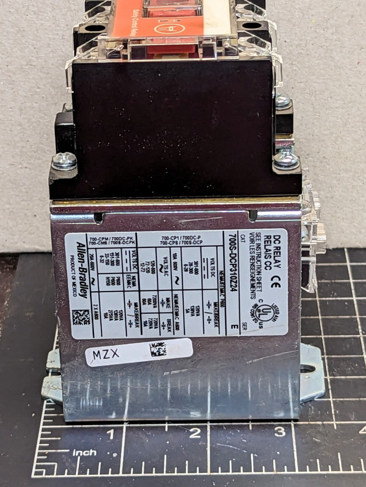 Allen-Bradley 700S-DCP310DZ24 Safety Control Relay Series E Working Pull [B1BB]