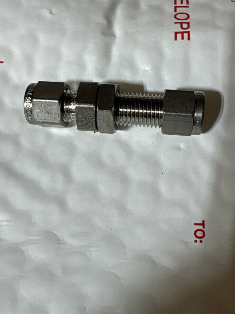 New Swagelok Stainless Steel Bulkhead Union, 1/4" OD Tube, SS-400-61