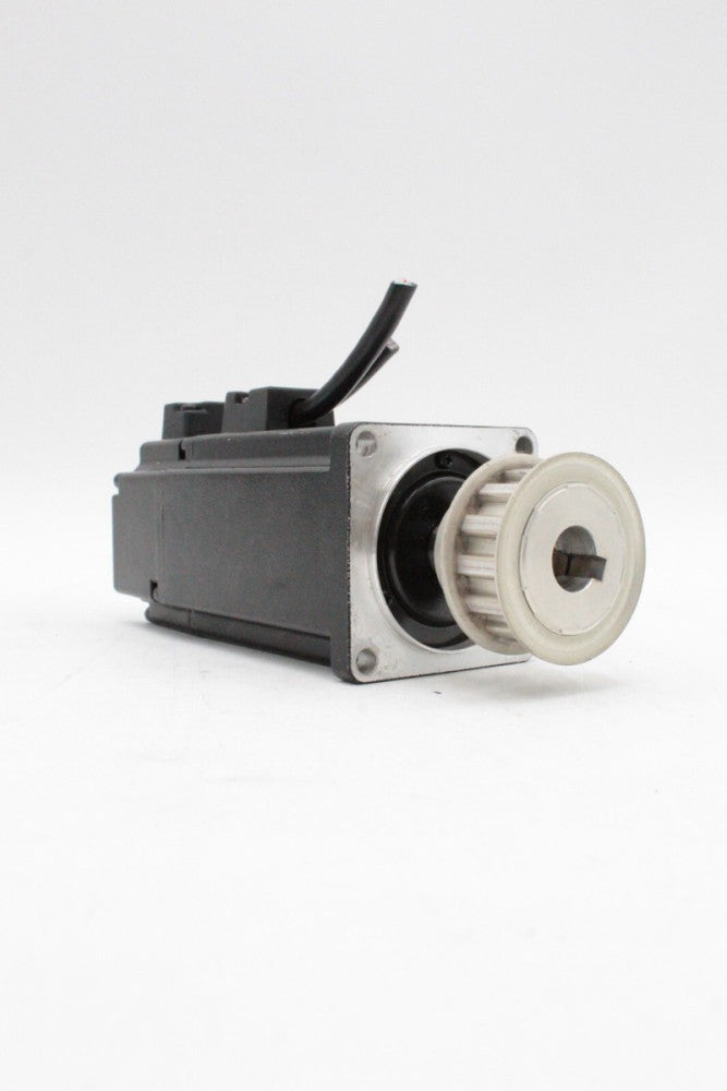 Schneider Electric BCH0602O12A1C Servo Motor