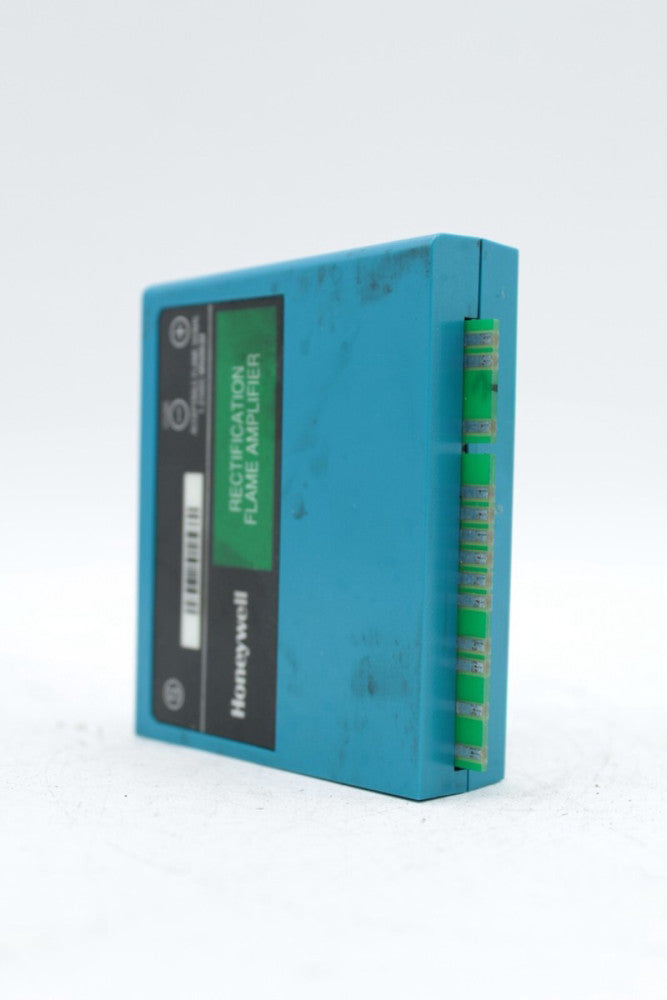 Honeywell R7847 A 1033 Rectification Flame Amplifier Module (Read)