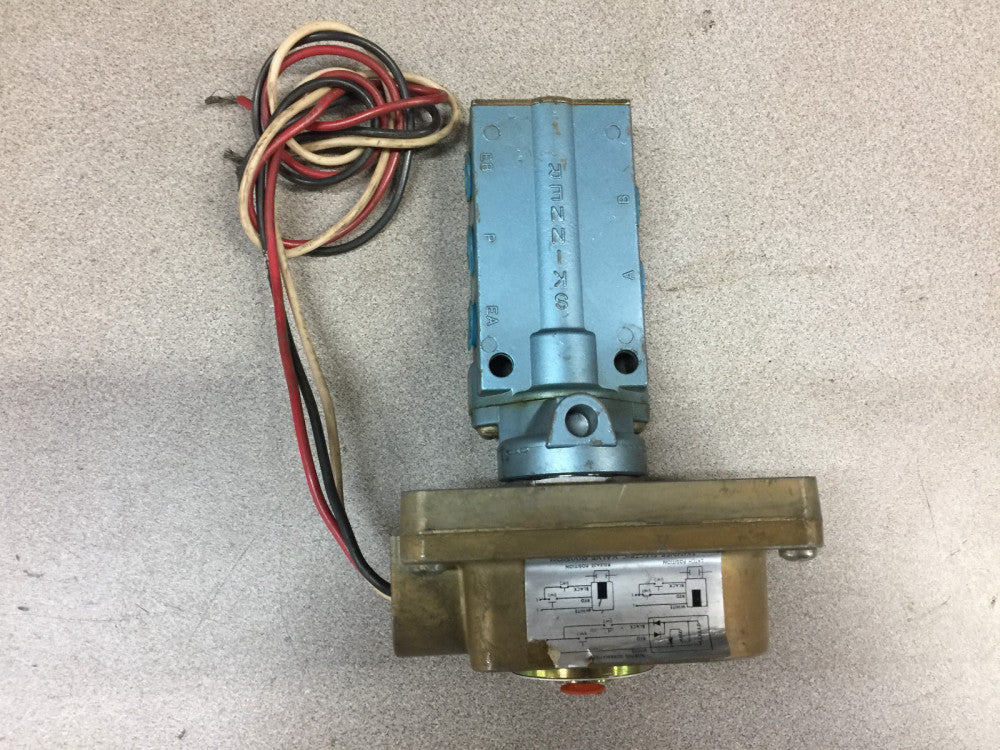 NEW NO BOX SKINNER 1/4"NPT 30-150PSI 120VAC SOLENOID VALVE XH935RBM2150 GT8