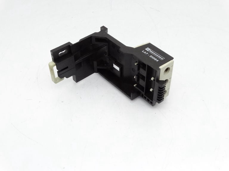 SCHNEIDER ELECTRIC LA7D1064 Connector - Used