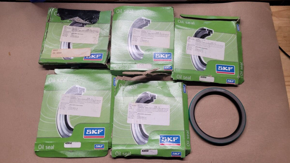 Lot of 5 SKF 43650 Oil Seals 4.375" x 5.376" x 0.438"