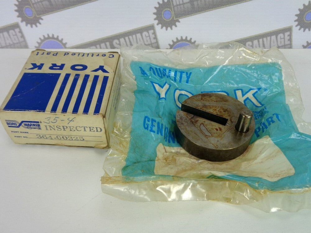 Genuine YORK - Part # 364-00325-000 - CRANK & PIN - NOS NEW in BOX