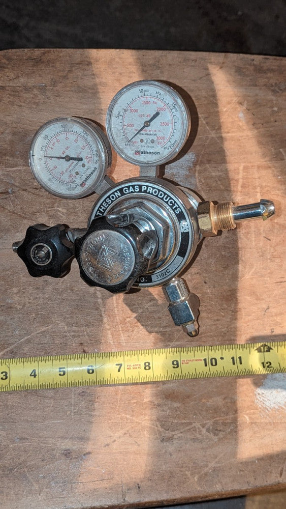 Matheson 3102C Gas Regulator 3000psi Max