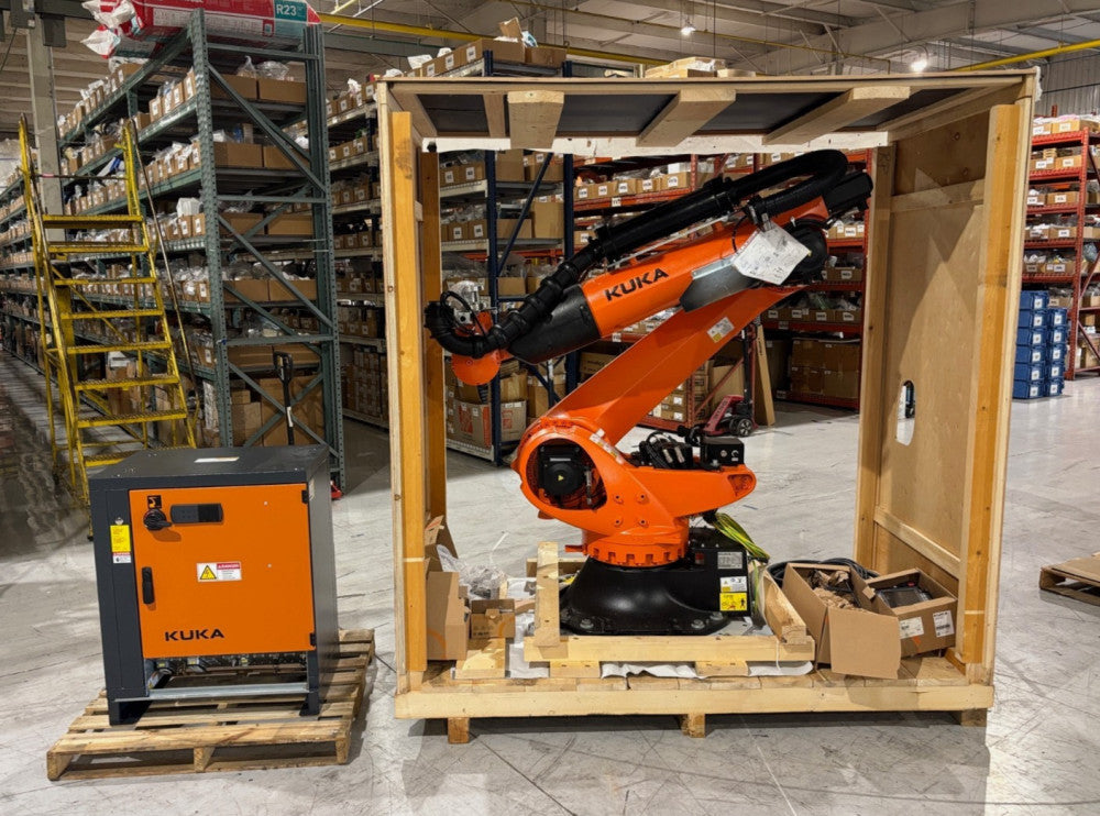 Kuka KR 120 R3100-2 / FLR Robot System KR C4 NA UL Control Cabinet GA20 A (2021)